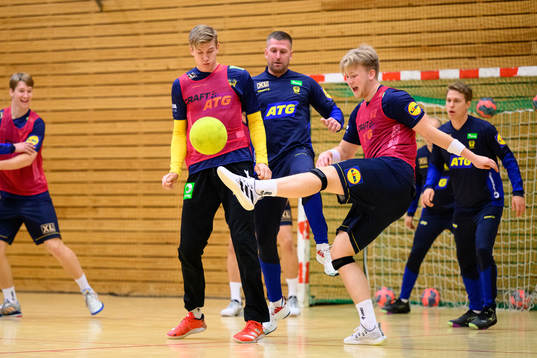 Målvakt Tobias Thulin, Linus Persson och Felix Möller