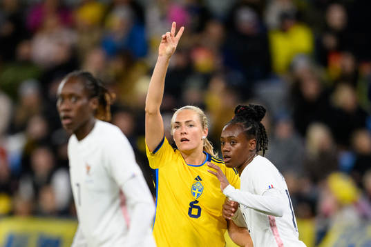 Magdalena Eriksson of Sweden and Melvine Malard of France