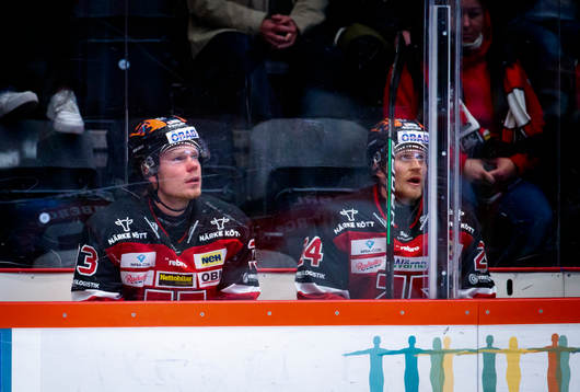 Örebros Christopher Mastomäki och Jani Lajunen deppar i