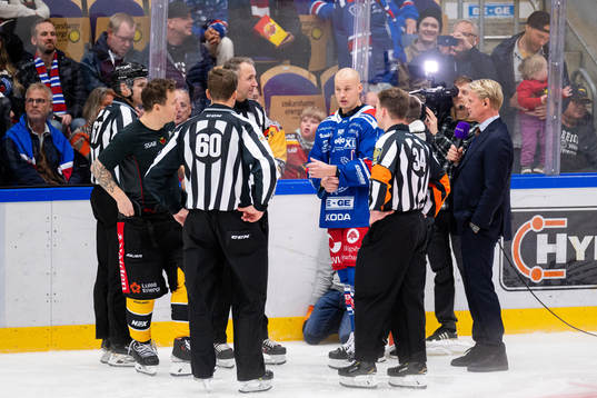 Luleås Erik Gustafsson och Oskarshamns Jonas Engström i