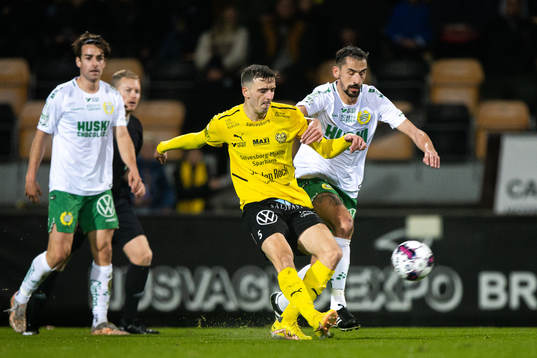 Mjällbys Jetmir Haliti och Hammarbys Loret Sadiku