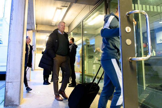 Malmö FFs tränare Åge Hareide innan fotbollsmatchen i
