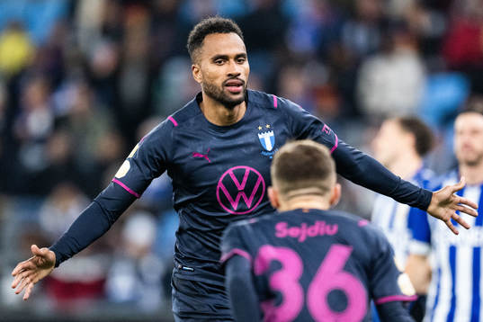 Malmö FFs Isaac Kiese Thelin jublar