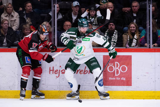 Örebros William Wikman och Färjestads Henrik Björklund