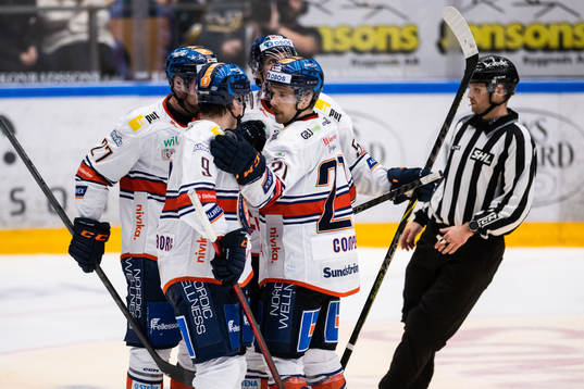 Växjös spelare jublar