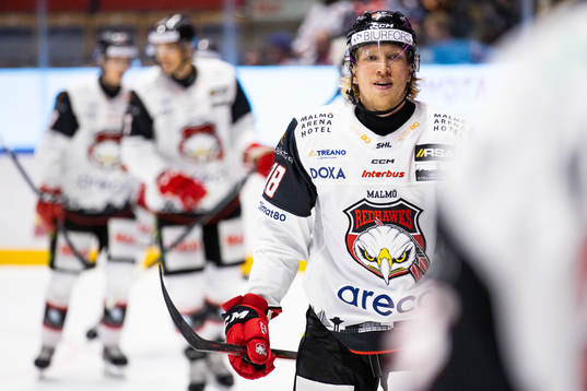 Malmö Redhawks Marcus Sylvegård jublar