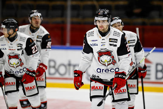 Malmö Redhawks Thomas Schemitsch jublar