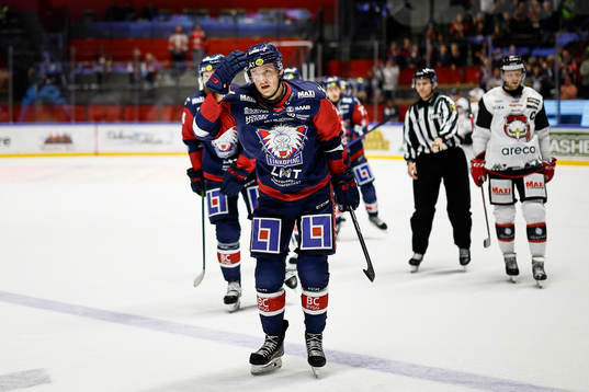 Linköpings Henrik Törnqvist jublar
