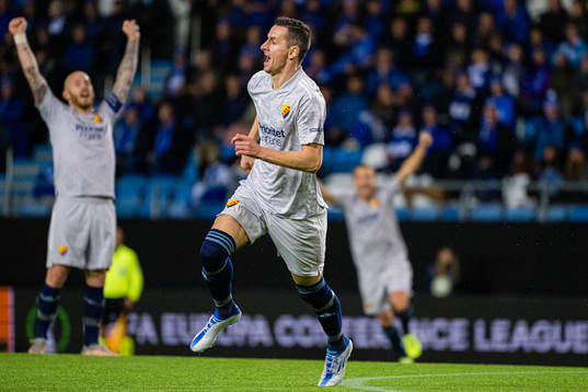 Haris Radetinac of Djurgården celebrates