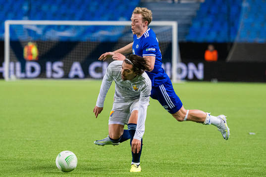 Gustav Wikheim of Djurgården and Erling Knudtzon of Molde