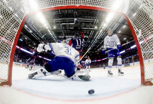 Mål 1-0 av Linköpings Filip Bystedt förbi Leksands