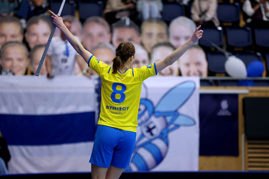 Sveriges Ellen Rasmussen jublar