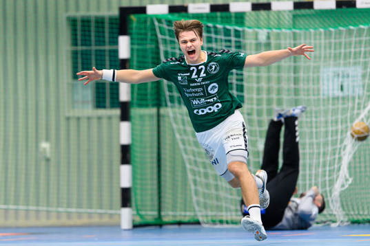 Varbergs Linus Lindberg jublar