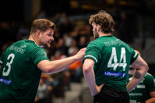 OV Helsingborgs Jonathan Wilthorn och Villads Raahauge
