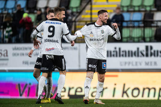 Örebros Kevin Custovic jublar