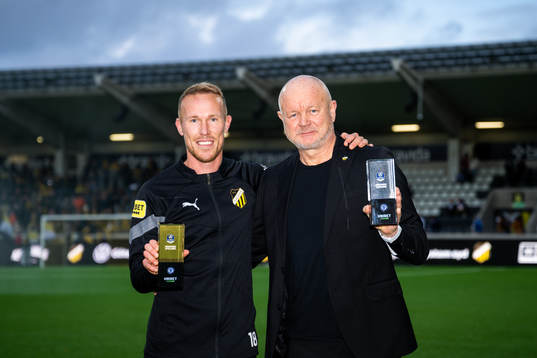 Häckens Mikkel Rygaard Jensen och tränare Per-Mathias