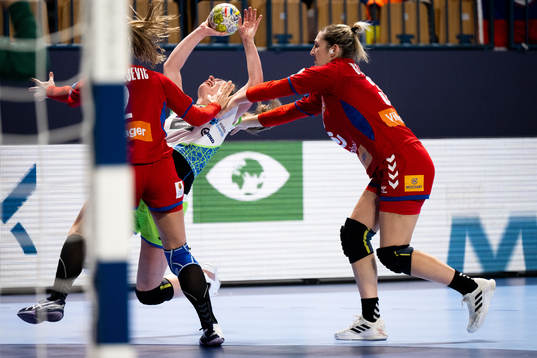 Sanja Radosavljevic and Katarina Bojicic of Serbia against