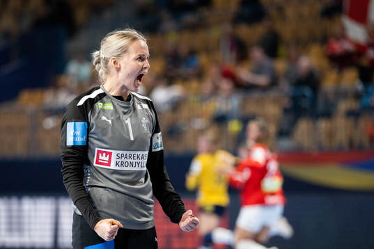 Goalkeeper Sandra Toft of Denmark celebrates