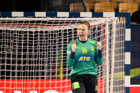 Goalkeeper Jessica Ryde of Sweden celebrates