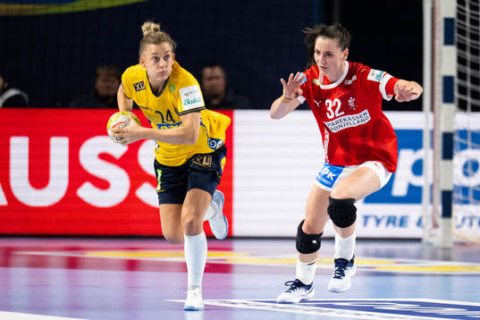 Nathalie Hagman of Sweden and Mie Enggrob Højlund of