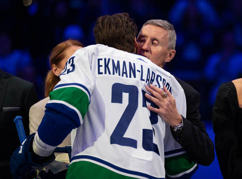 Hockey Hall of Fame member and former Toronto Maple Leafs