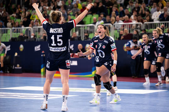 Vilde Mortensen Ingstad and Stine Ruscetta Skogrand of