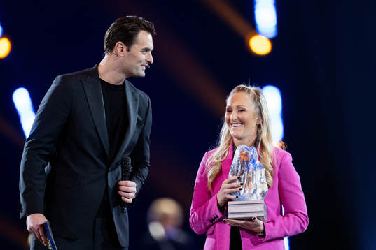 Programledare Dusan Umicevic och Kim Martin Hasson som