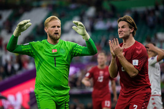 Goalkeeper Kasper Schmeichel and Joachim Andersen of
