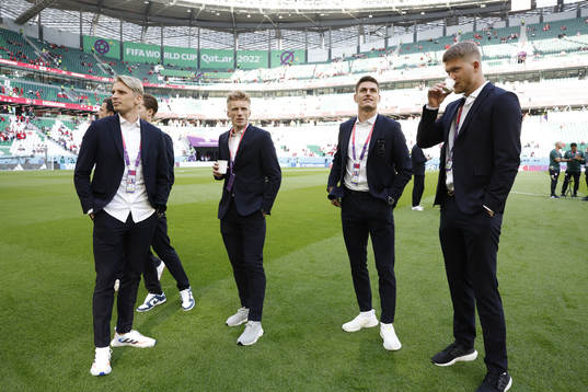 [DK=20221122: Jens Stryger Larsen, Daniel Wass, Joakim