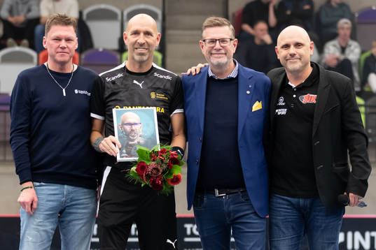 Stefan Franzen, domare Håkan Söderman, Martin Klabere och