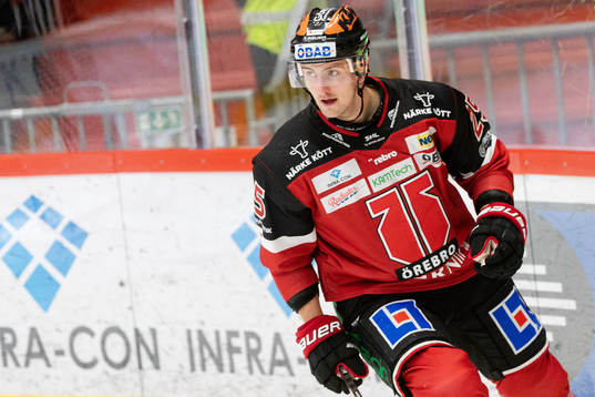 Örebros Philip Holm jublar