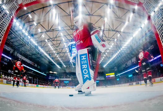 Örebros målvakt Jonas Arntzen deppar vid 1-4