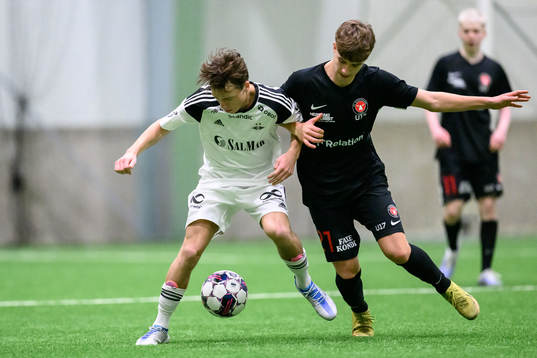 Rosenborgs Jesper Sunde och Midtjyllands Andreas Knak