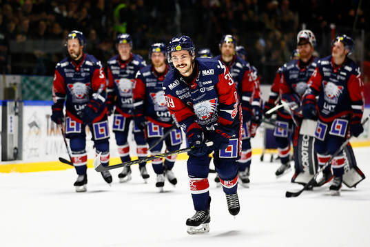 Linköpings Ty Rattie jublar