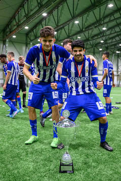 IFK Göteborgs Endrim Salihi och Kevin Yazbek jublar med