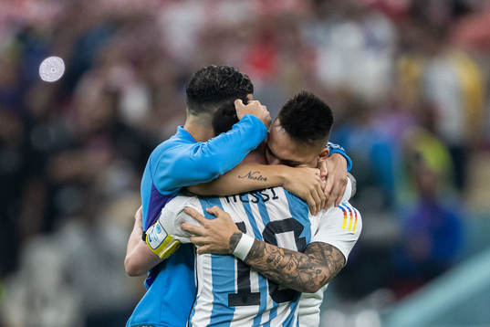 Leandro Paredes, Lionel Messi and Lautaro Martinez of