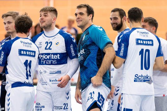 Redbergslids Vasko Sevaljevic jublar med lagkamrater