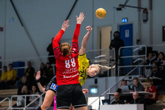 Heids Alberte Andrea Kristensen och Sävehofs Frida Rosell
