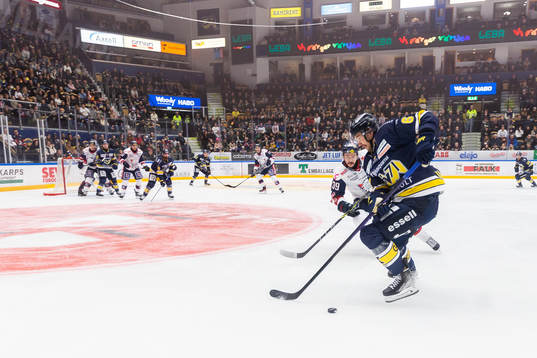 HV71s Oliwer Kaski