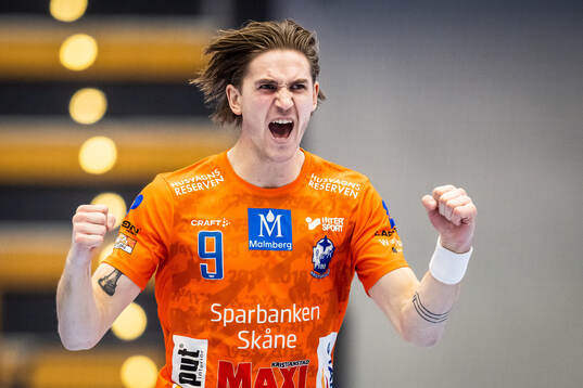 IFK Kristianstads Anton Hallbäck jublar