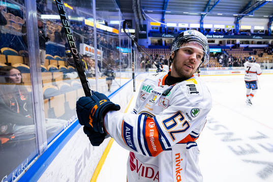 Växjös Manuel Ågren jublar