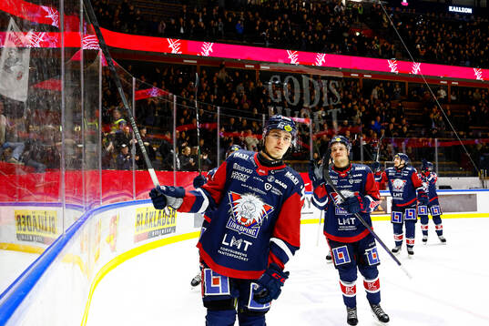 Linköpings Elliot Ekmark jublar