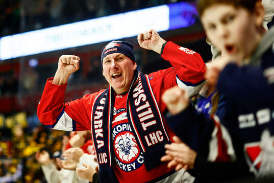 Jublande Linköpings-supporters