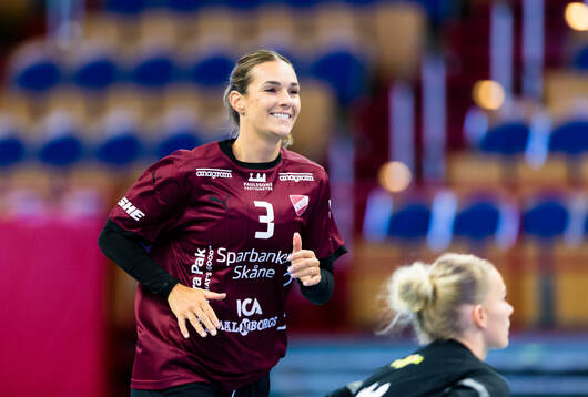 Lugis Sabina Jacobsen på uppvärmningen