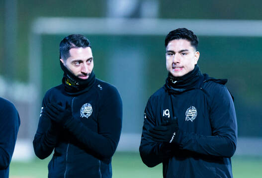 Hammarbys Nahir Besara (v), Jusef Erabi (h)