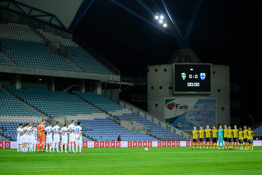 A minute of silence to honor the late footballplayer Pelé