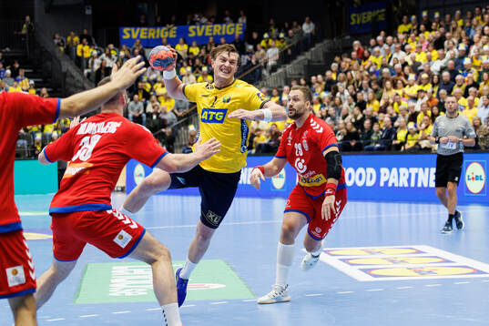Jonathan Carlsbogård of Sweden
