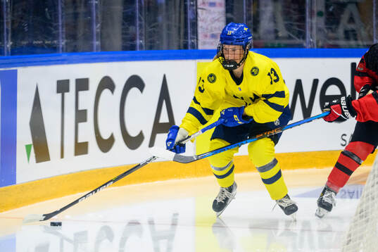 Mira Hallin of Sweden