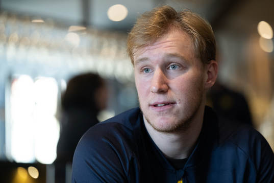 Eric Johansson at a press event with Sweden