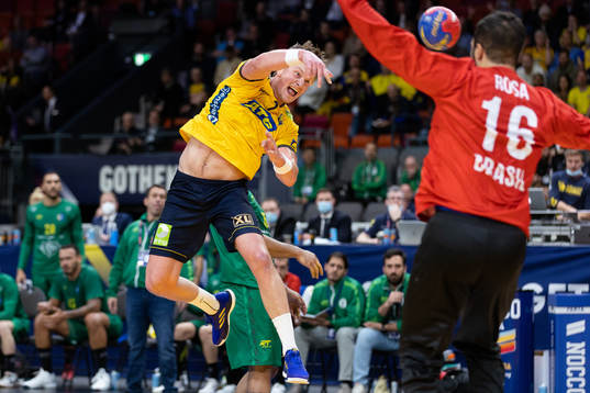Jonathan Carlsbogård of Sweden